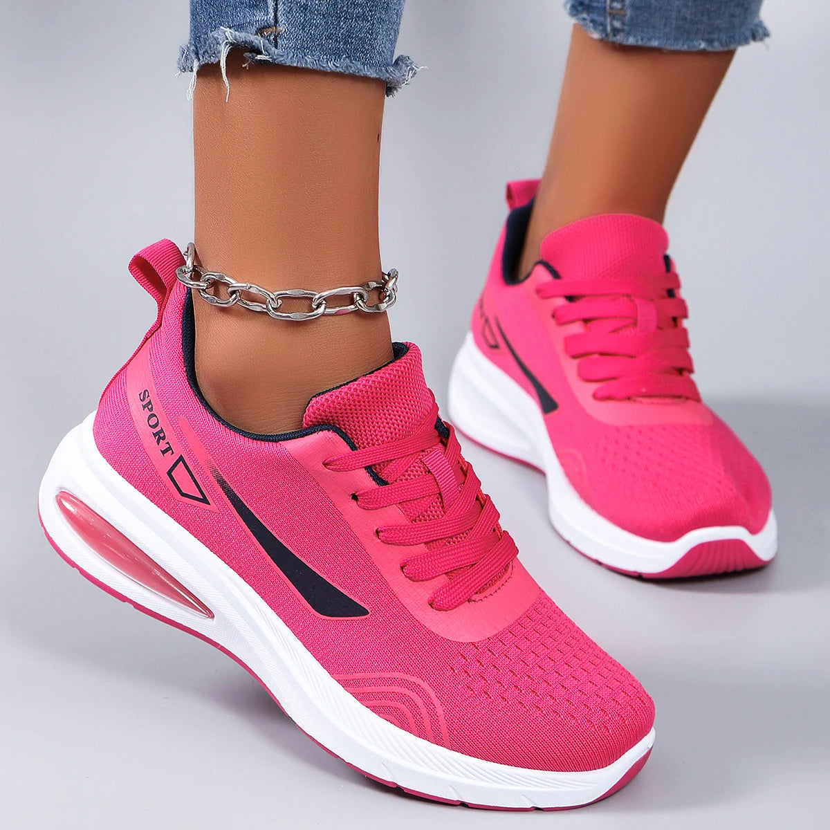 sports shoes,